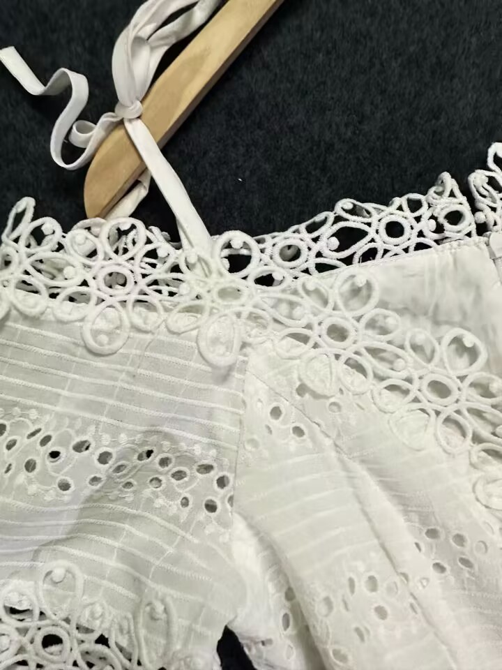 Splice horizontal collar dress lace ladies strap dress