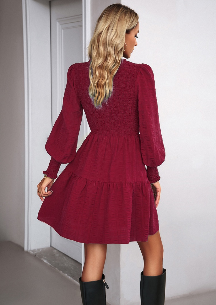Long sleeve pure T-back autumn and winter dress