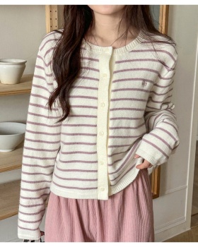 Sweet autumn and winter Casual round neck cardigan
