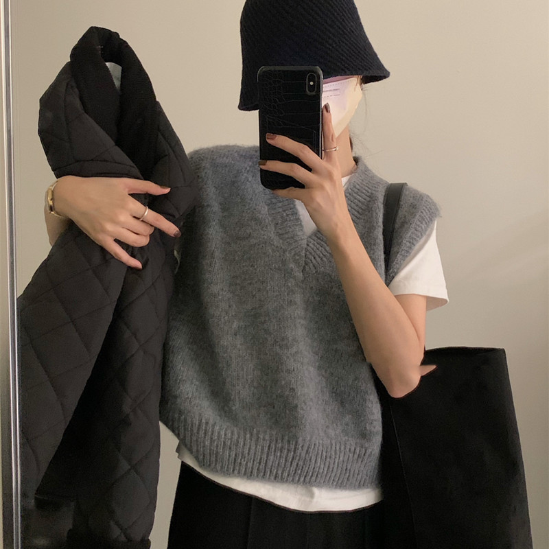Lazy V-neck sweater knitted pullover vest for women
