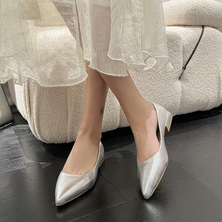 Low flattie pointed peas shoes for women