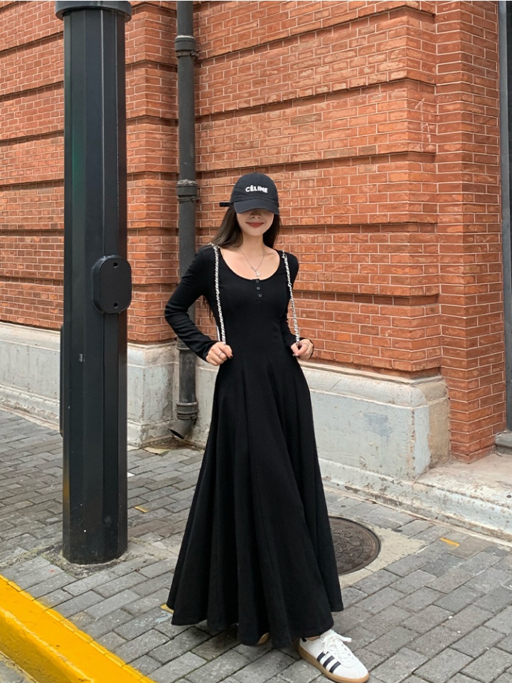 Black slim knitted dress U-neck pinched waist long dress for women