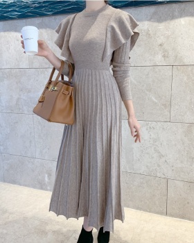 Light knitted exceed knee pinched waist slim dress
