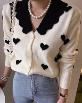 Sweet Korean style heart long sleeve sweater