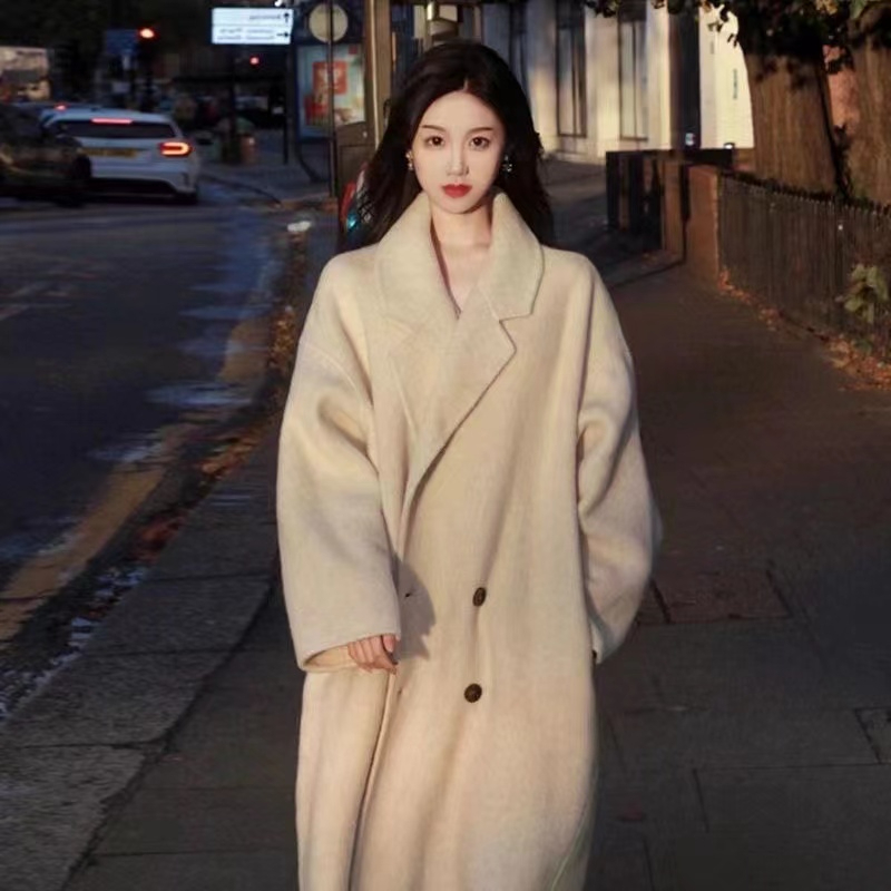Long thick woolen coat autumn and winter coat for women