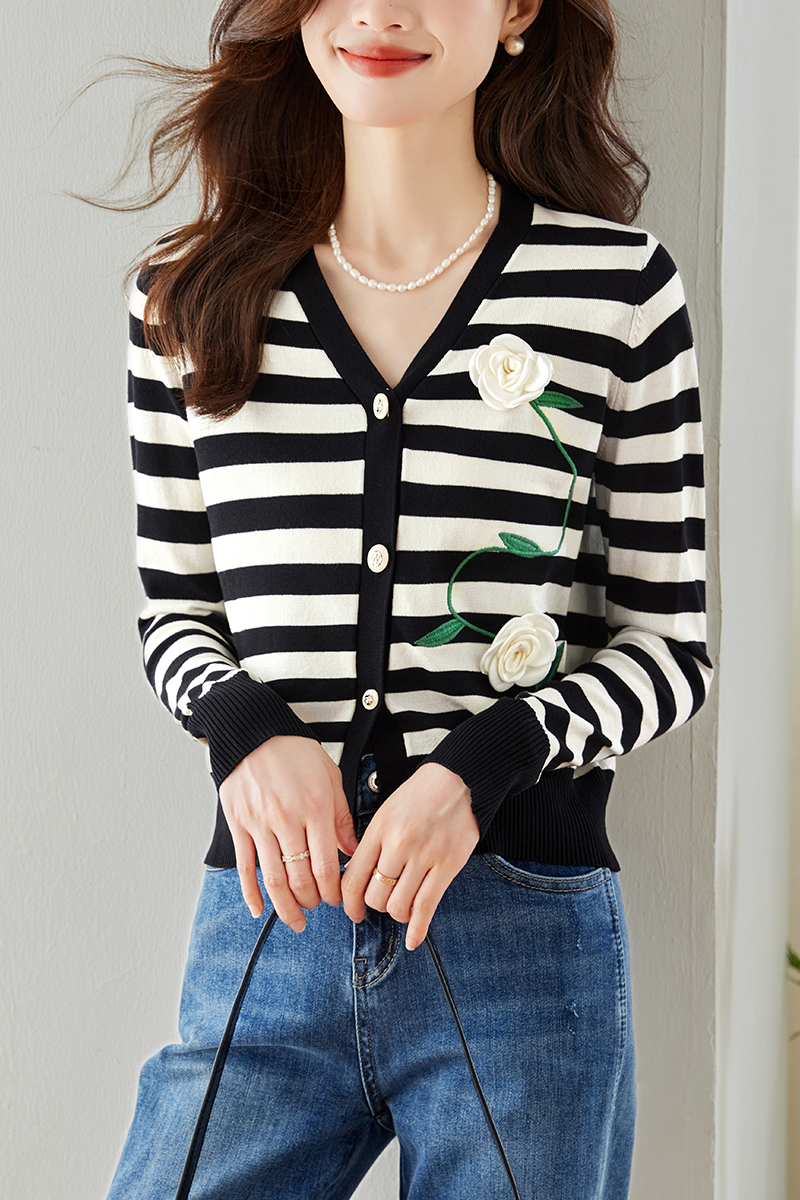 Short autumn cardigan long sleeve stripe sweater for women