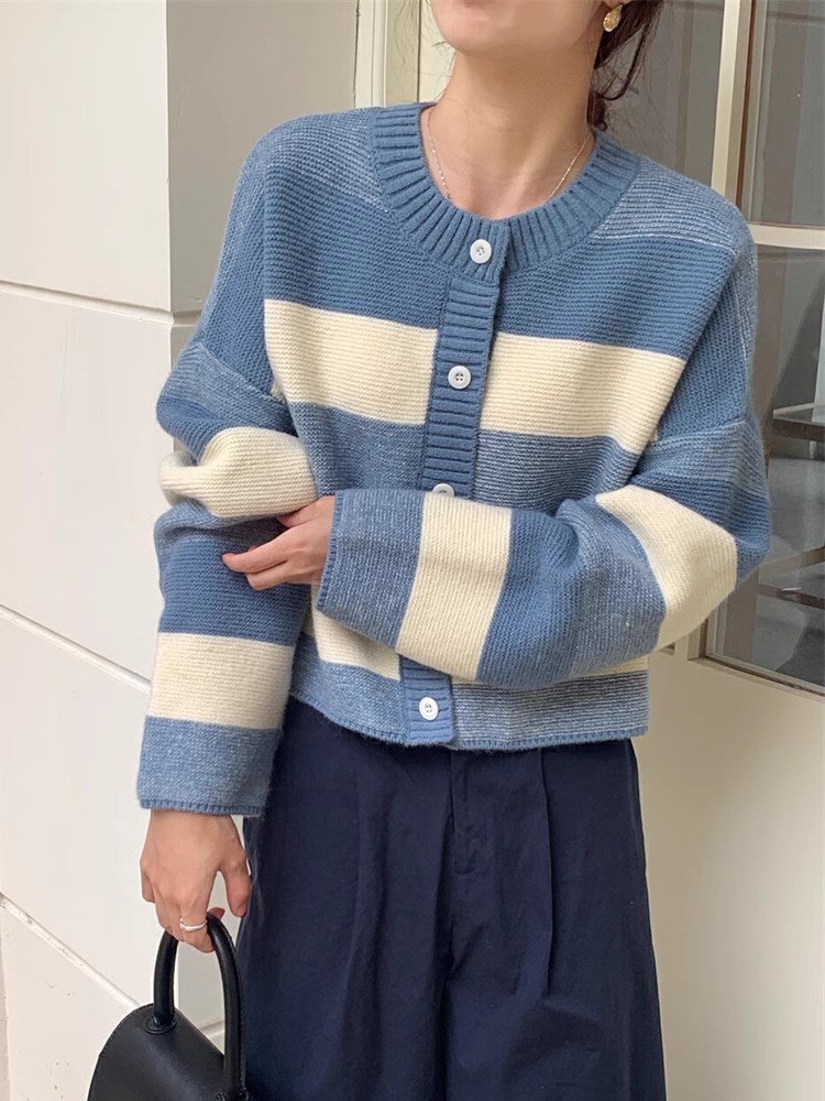 Retro round neck cardigan loose sweater for women