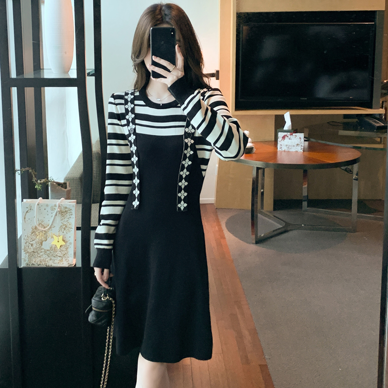 Autumn and winter knitted overcoat bottoming sweater dress