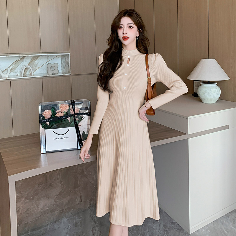 Pure pullover lady refreshing half high collar knitted dress
