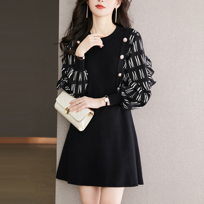 Black dress Cover belly bottoming shirt for women