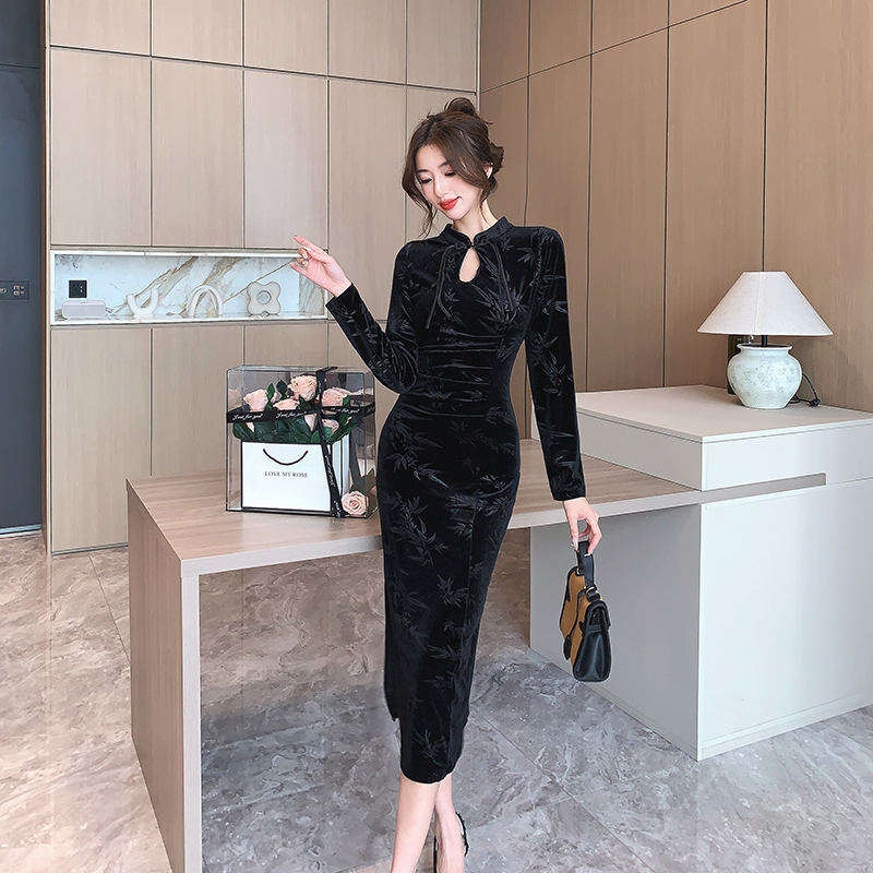 Ladies embossing velvet dress slit retro cheongsam