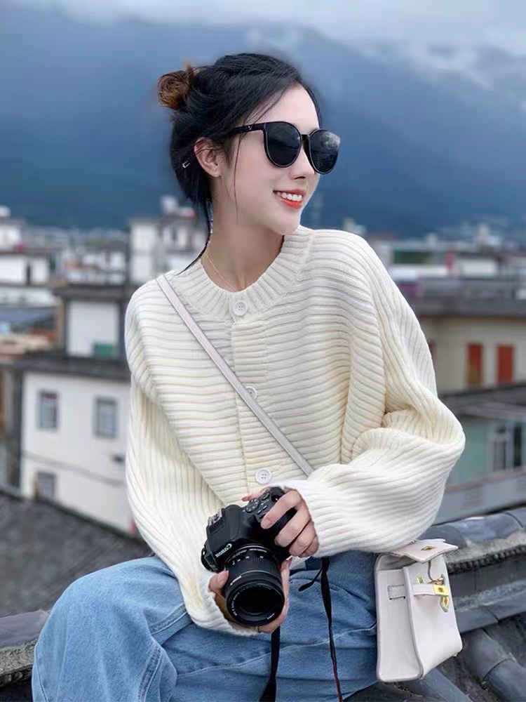 Autumn and winter lazy sweater small fellow coat