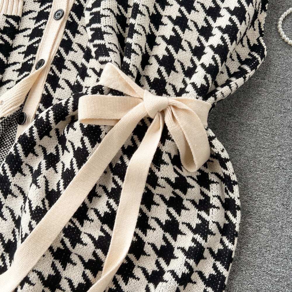 Minimalist lazy dress plaid knitted cardigan a set