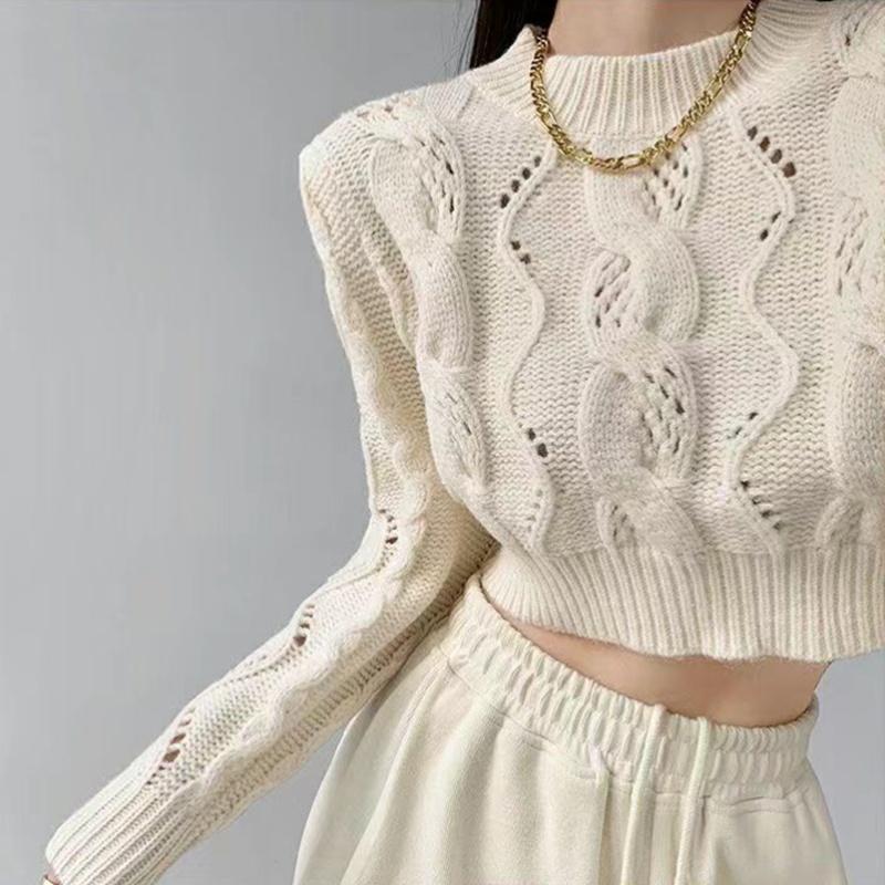 Short twist pullover long sleeve Korean style sweater