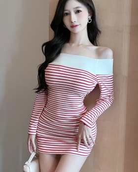 Long sleeve strapless bottoming stripe tight dress