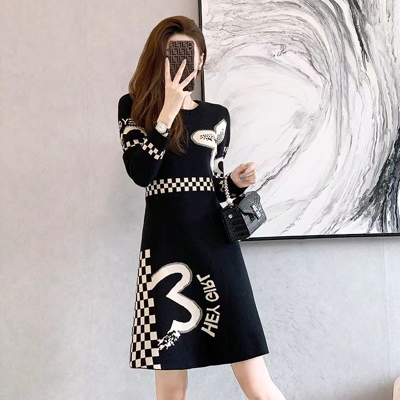 Pinched waist dress Western style sweater dress for women