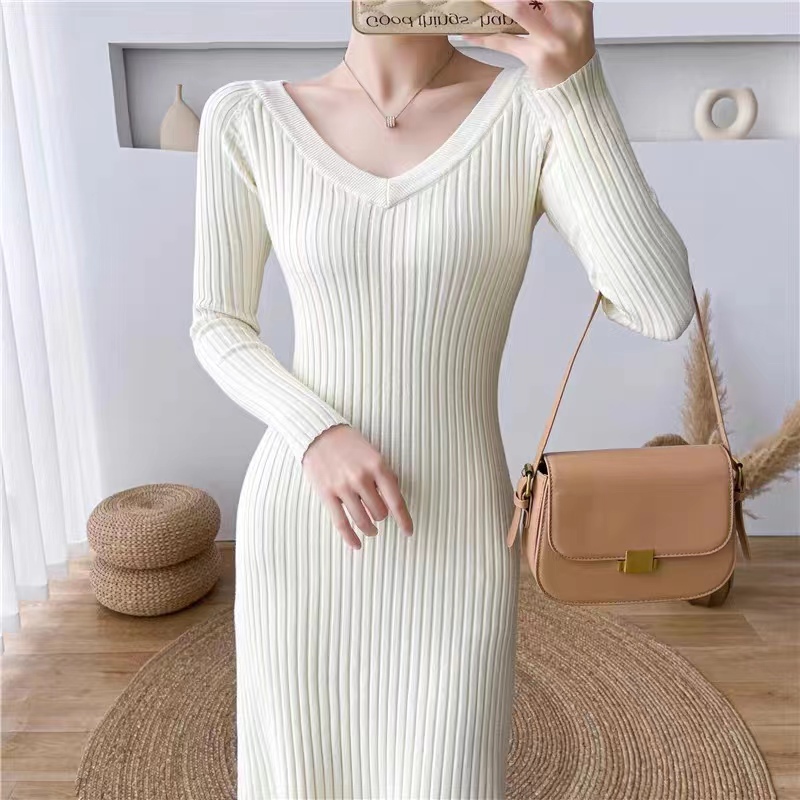 Autumn and winter V-neck long pinched waist dress for women