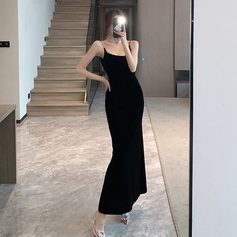 Black long package hip slim sling dress for women