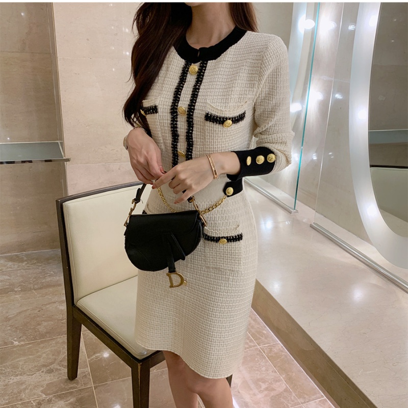 Long sleeve lady buckle ladies knitted autumn and winter dress
