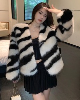 Light light luxury fur coat niche coat for women