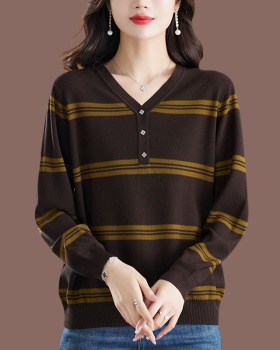Bottoming wool sweater short shirts for women