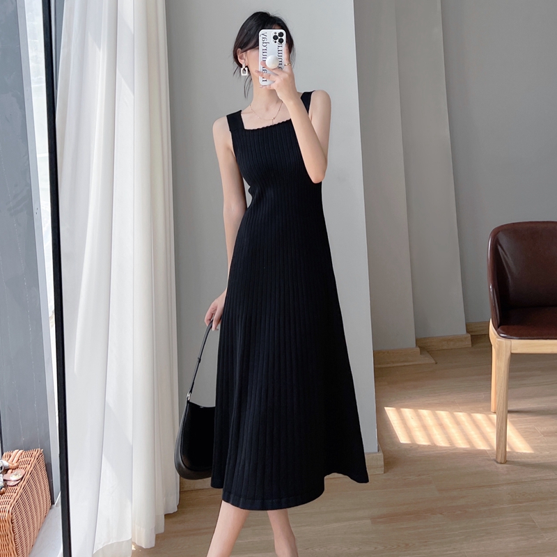 Black dress bottoming sleeveless dress for women