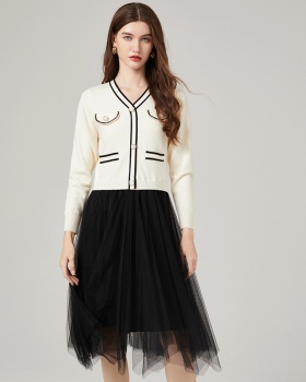 Fashion and elegant splice sweater fashion skirt