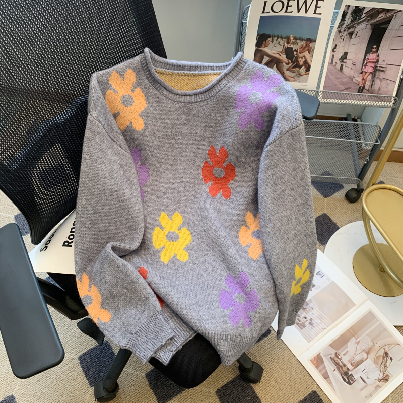 Autumn and winter show young tops flowers sweater