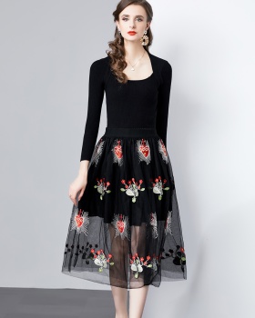 Embroidery black skirt gauze sweater 2pcs set