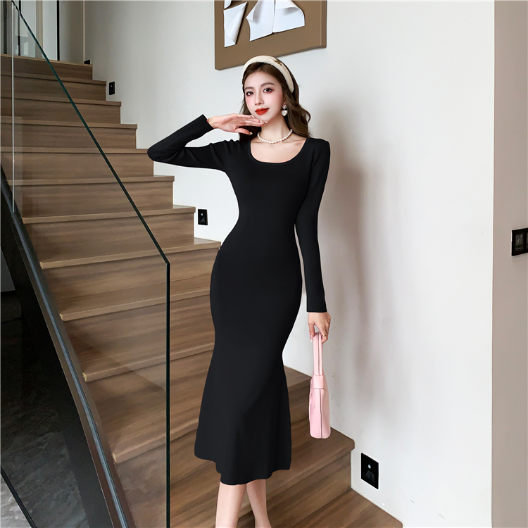 Slim knitted Korean style square collar dress for women