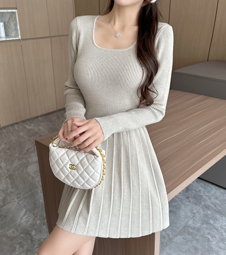Pleated slim T-back knitted show high dress