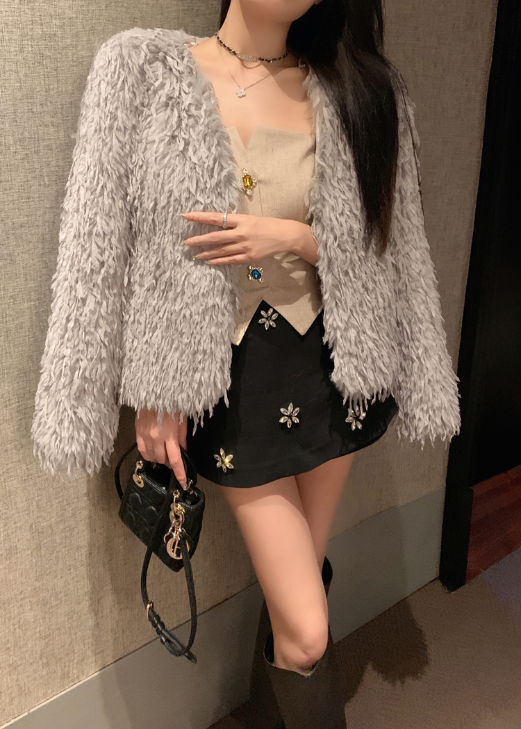 Light luxury feather coat winter short fur coat for women