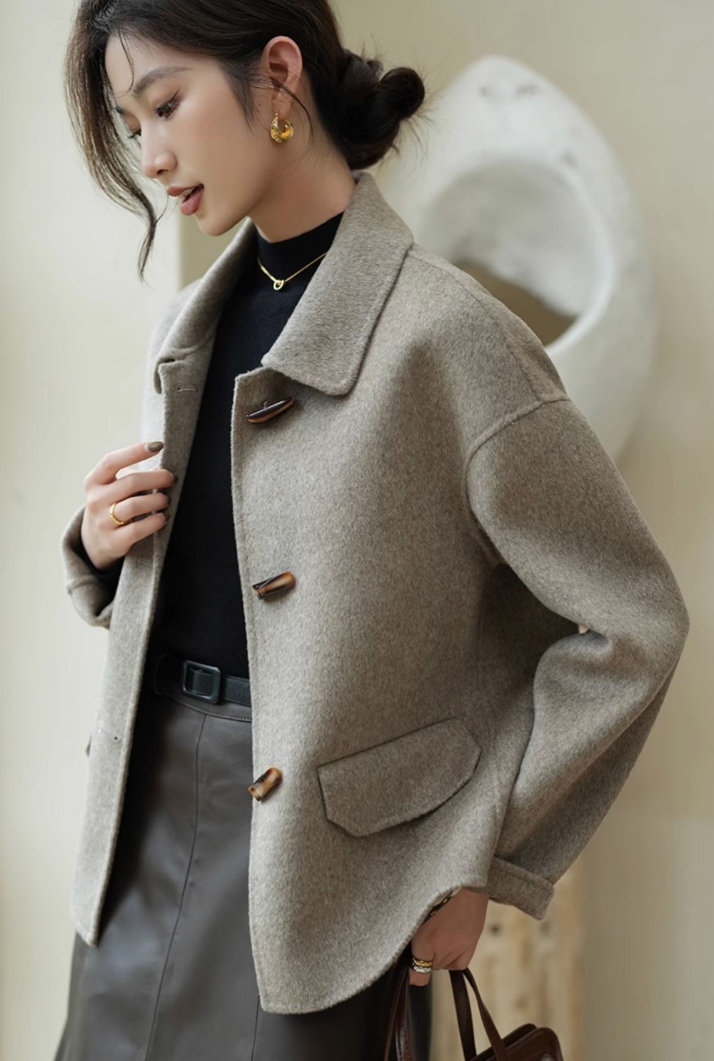 Woolen horn buckle woolen coat short overcoat for women