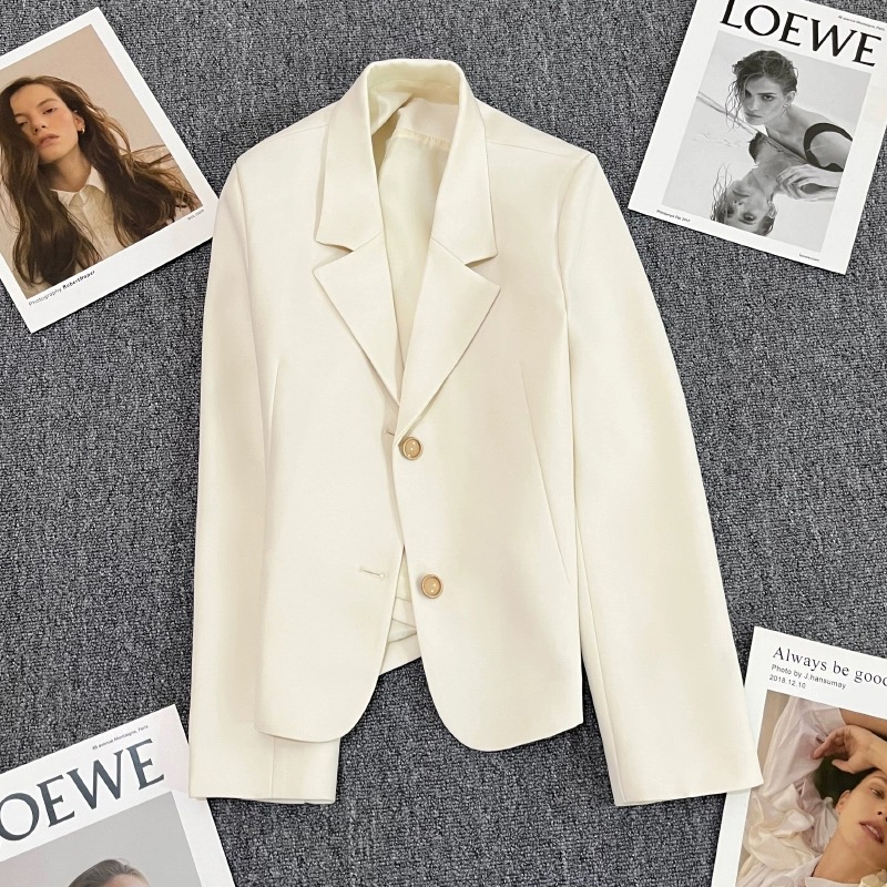 Small fellow beige coat autumn business suit for women