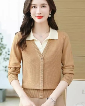 Pseudo-two pullover shirts lapel bottoming shirt for women