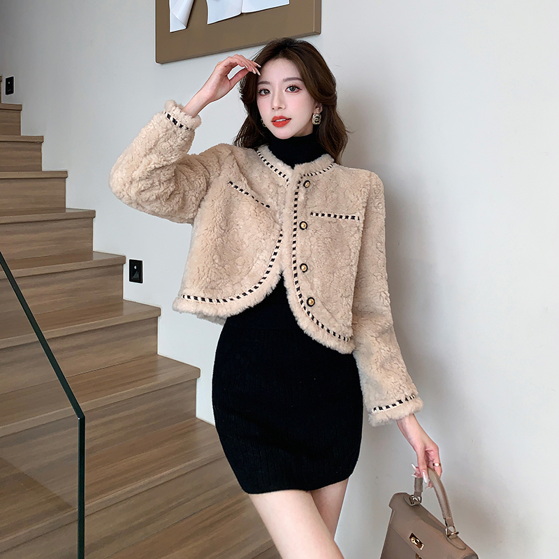 Chanelstyle slim coat short tops for women