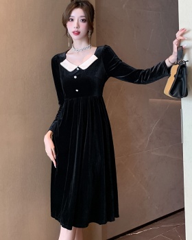 Long retro ladies black Hepburn style dress