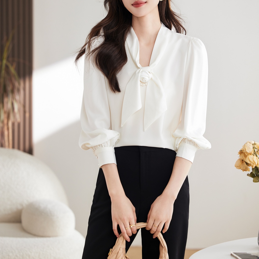 Autumn white rose decoration slim shirt for women