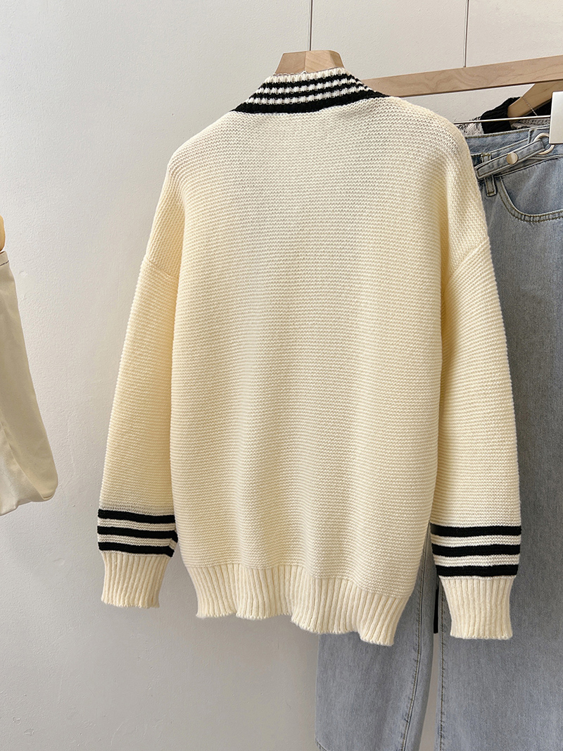 Unique Western style coat knitted sweater for women