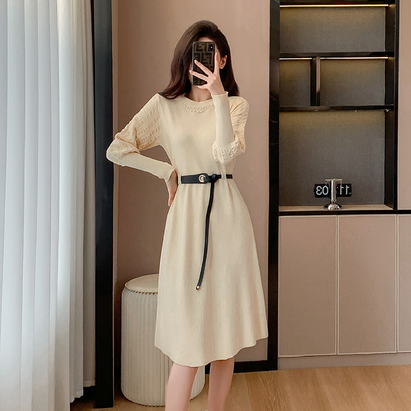Beading round neck knitted autumn and winter dress
