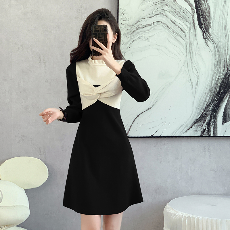 Knitted elegant autumn and winter stereoscopic dress