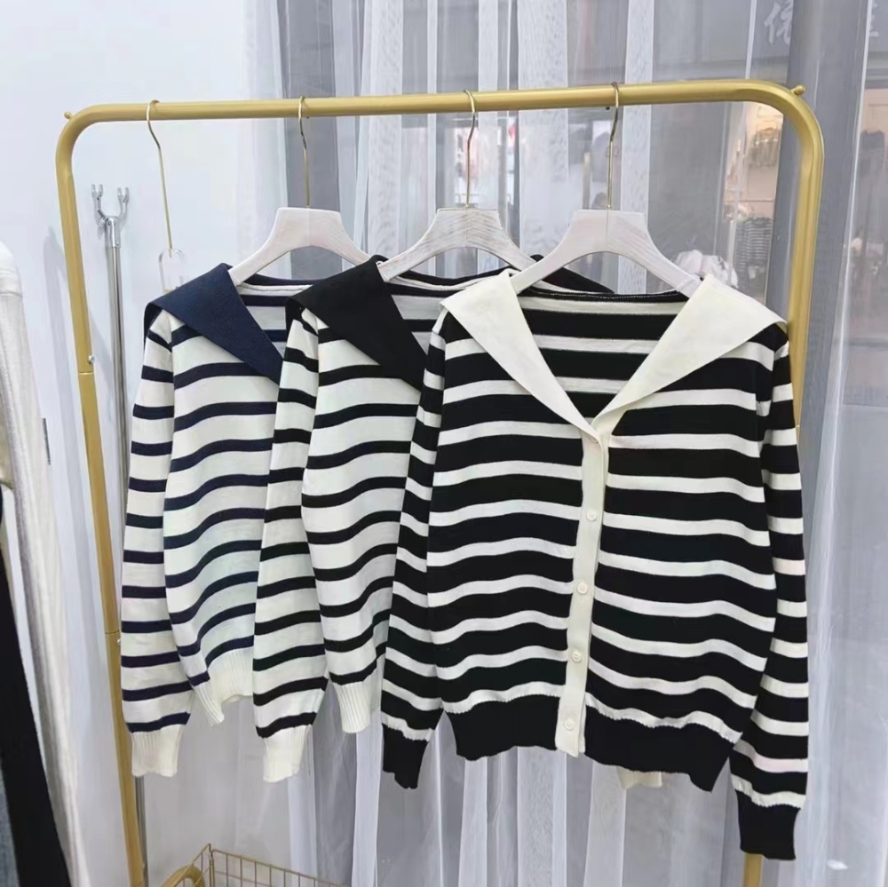College style navy style stripe sweater for women
