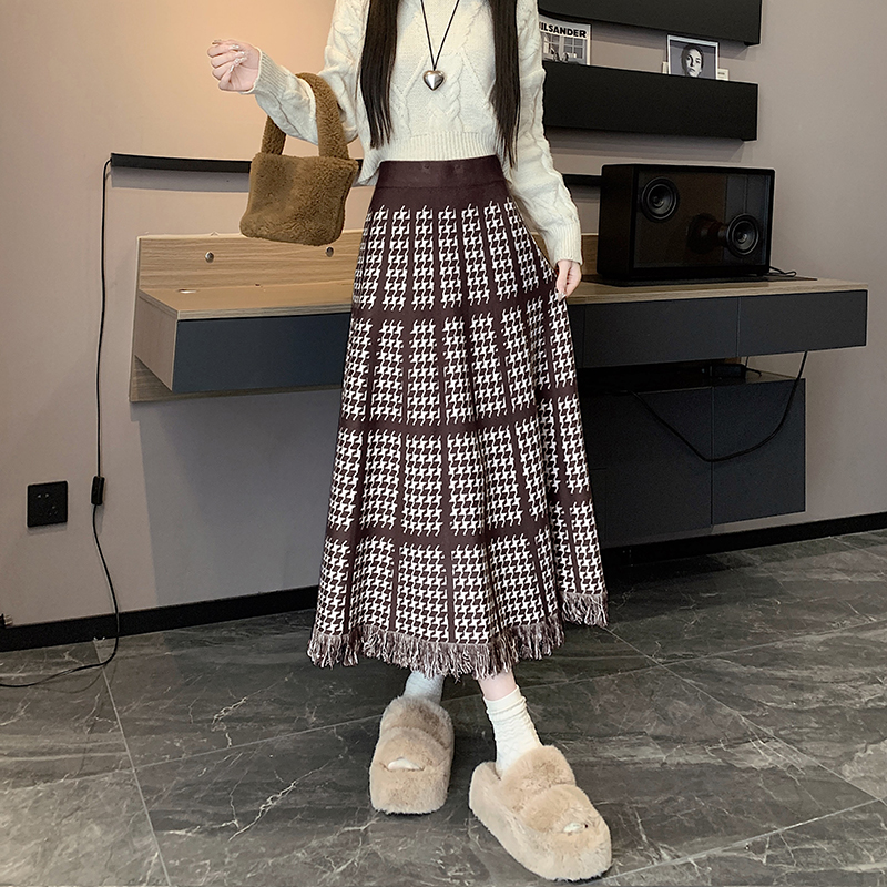 Korean style knitted tassel bag long skirt for women