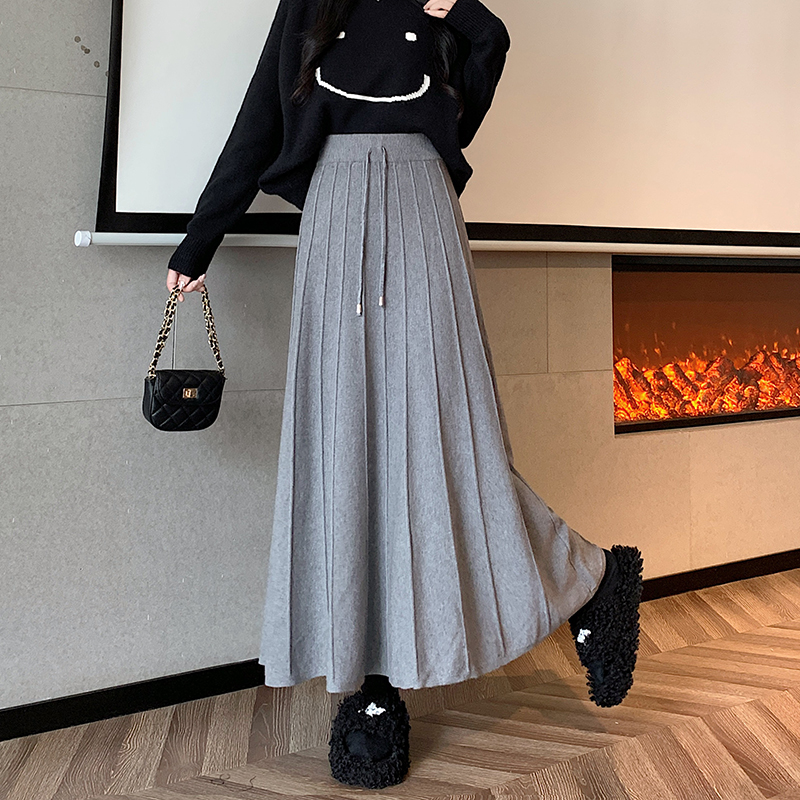 Slim knitted skirt large yard pleated long skirt for women