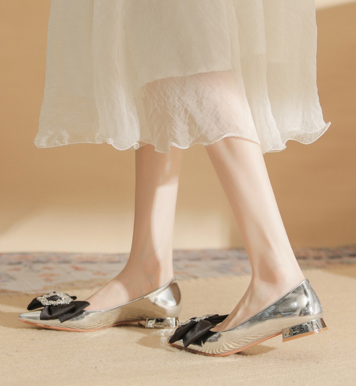 Thick sheepskin pointed shoes rhinestone low flattie for women