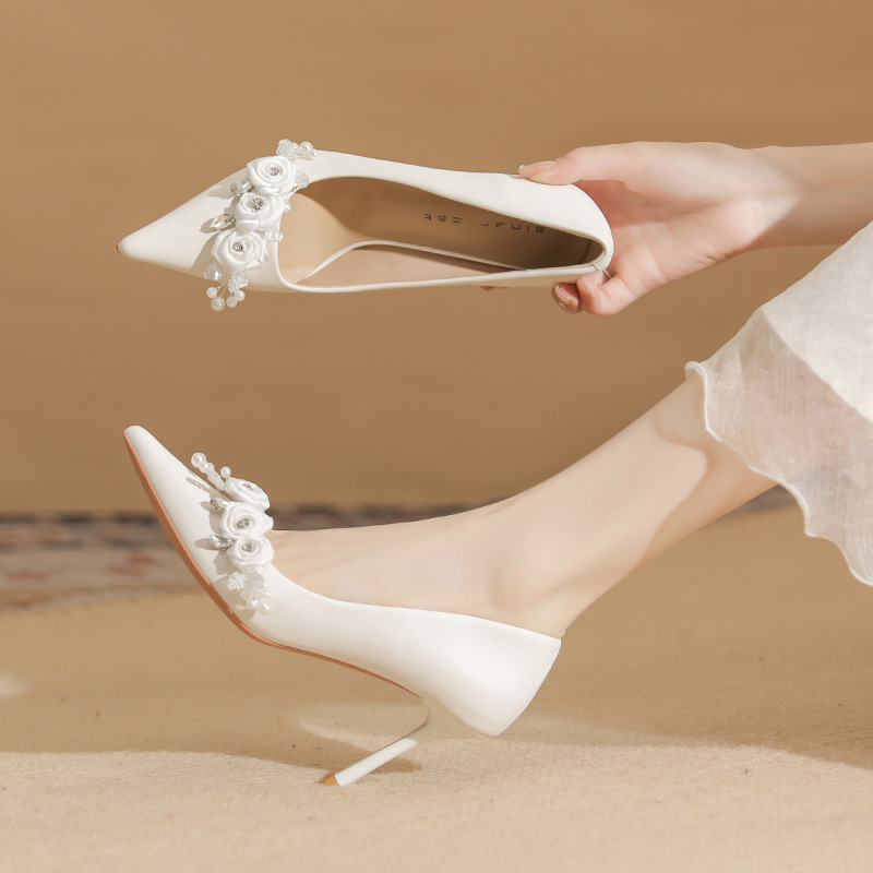 Pointed autumn shoes fine-root wedding shoes for women