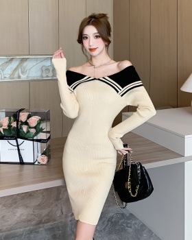Strapless navy collar package hip enticement knitted dress