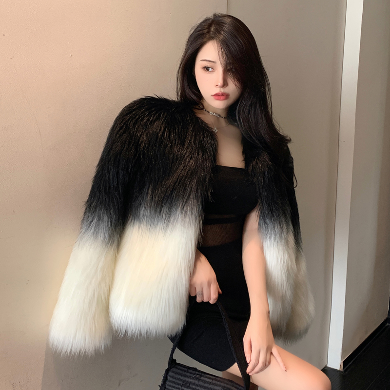 Fox fur gradient short fur coat light winter coat for women