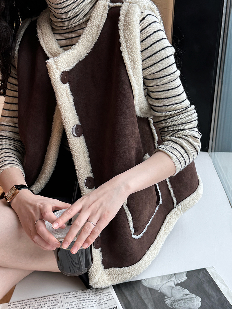 Outside the ride autumn and winter coat suede vest for women