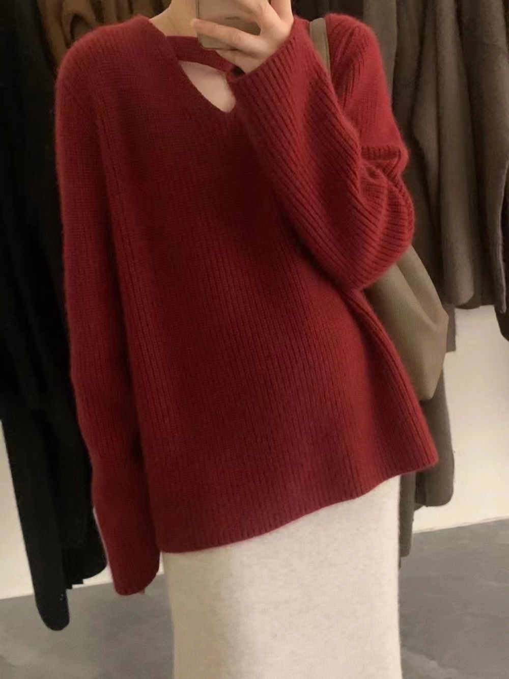 V-neck thick winter pullover niche sweater for women